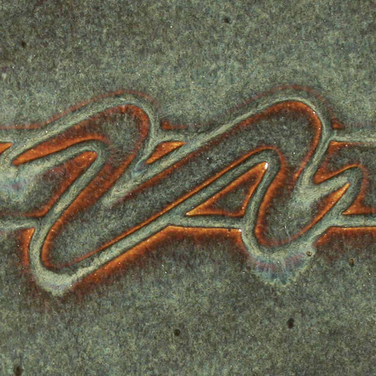 AMACO PC33 Iron Lustre